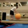 In equilibrio sulla palla fail