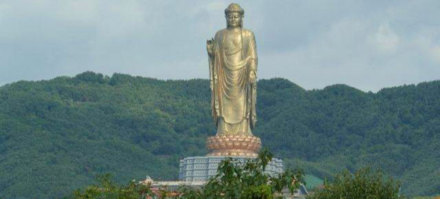 Buddha Zhōngyuán, Cina