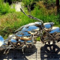 Le moto fatte con cucchiai piegati