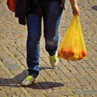 Usa lo stesso sacco della spesa da 34 anni
