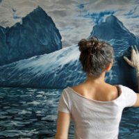 L'artista che dipinge con le mani