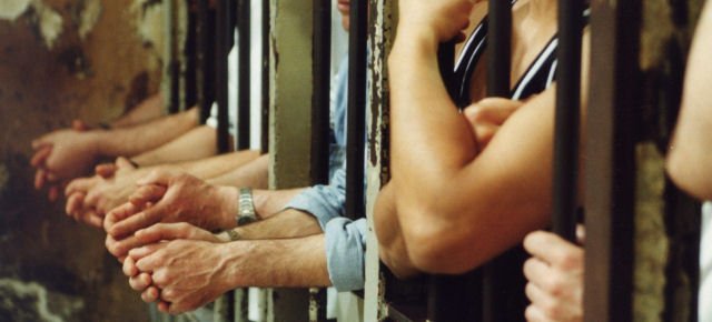 Chiuse quattro carceri, mancano i detenuti