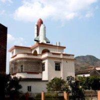 Realizza uno Space Shuttle sul tetto di casa