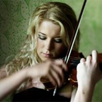 Suona il violino per calmare un orso