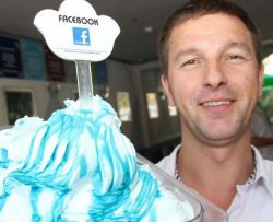 Arriva il gelato al gusto Facebook
