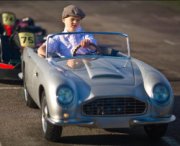 Una Aston Martin per bambini a 25.000€