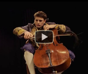 Thunderstruck con i violoncelli