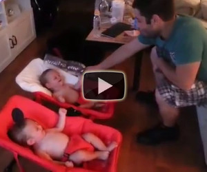 Quello che fanno questi due gemelli col papà vi cambierà la giornata