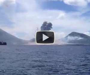 Vulcano esplode in diretta
