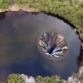 Un drone scopre qualcosa di incredibile in uno stagno in Portogallo