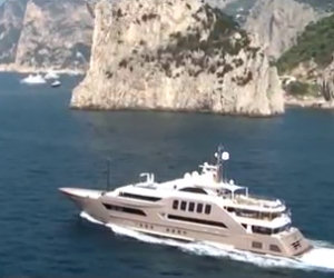 A bordo di uno degli yacht più lussuosi al mondo, che meraviglia!