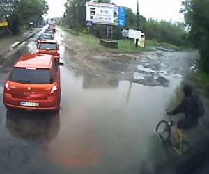 Brutta giornata per un ciclista