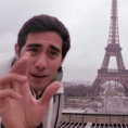 Guardate cosa fa questo geniale ragazzo con la Torre Eiffel