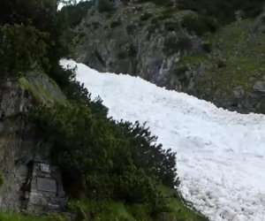 Un incredibile fiume di neve