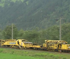 Prima occorreva tanta gente, oggi le ferrovie si costruiscono così