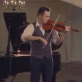 Trasformano un classico in modo spettacolare con violino e piano