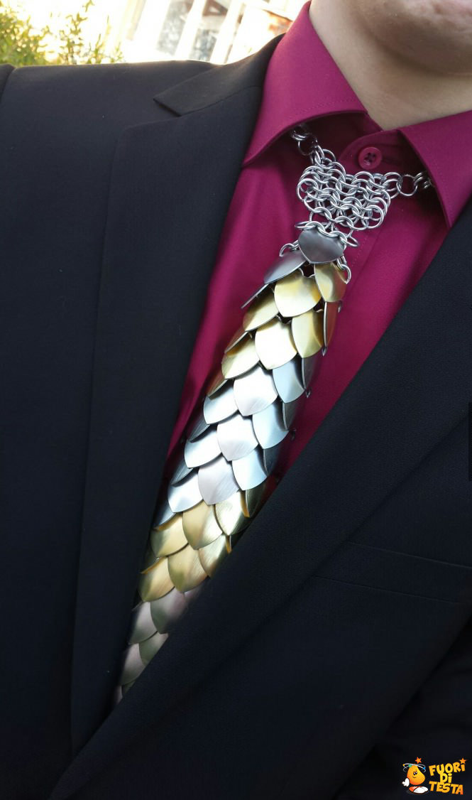 Cravatta di alluminio