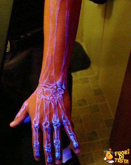 Tatuaggio ultravioletto