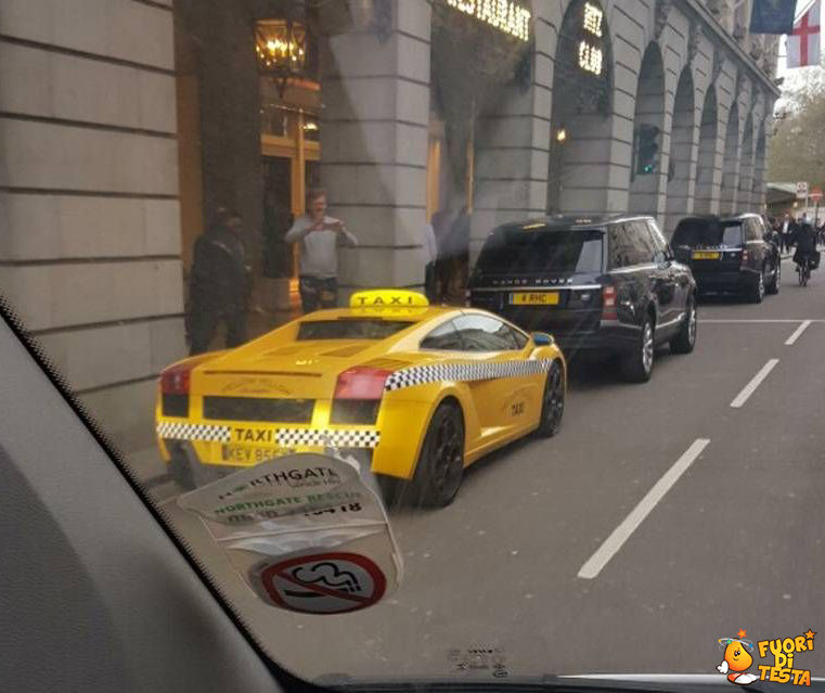 Usare una Lamborghini come taxi
