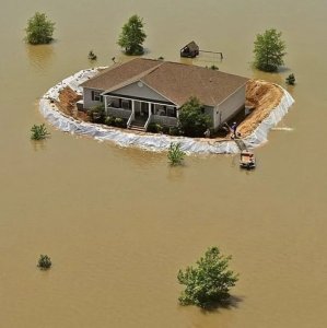 Erano preparati all'alluvione