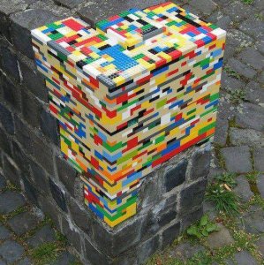 Riparare un muro coi lego