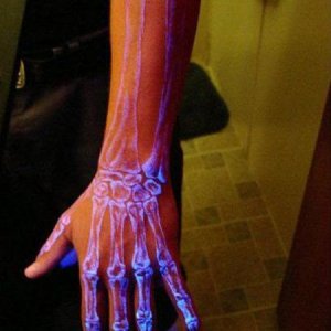 Tatuaggio ultravioletto
