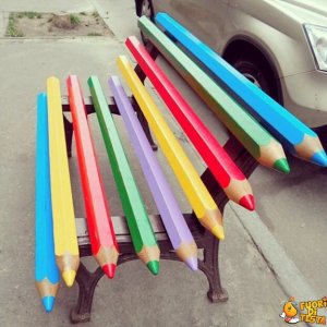 Una panchina colorata