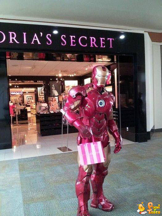 Iron Man fa shopping