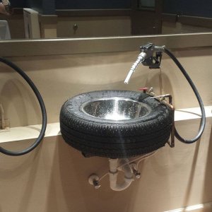 La toilette dell'autogrill