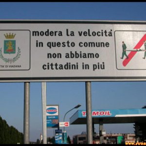 Modera la velocità