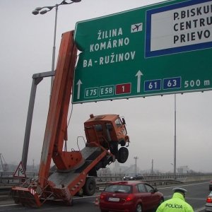 Problemi di altezza in autostrada